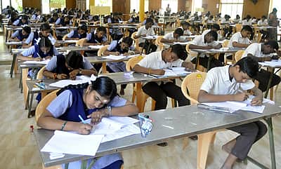 பத்தாம் வகுப்பு கணிதம்: 
சென்டம் குறைய வாய்ப்பு