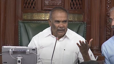 தமிழக பேரவை: அதிமுகவினர் இடைநீக்கம்; வெளியேற்ற உத்தரவு!