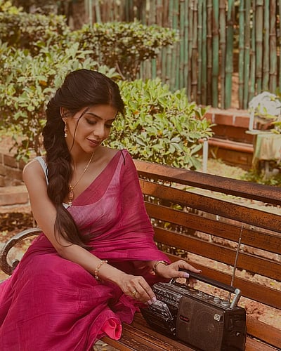 இசையும் கவிதையுமாக... பவித்ரா லக்‌ஷ்மி!