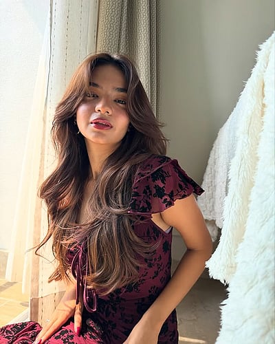 மயக்கும் மான்விழியாள்.. அனுஷ்கா சென்!