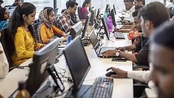 சேவைகள் ஏற்றுமதி 2-ஆவது மாதமாகச் சரிவு!