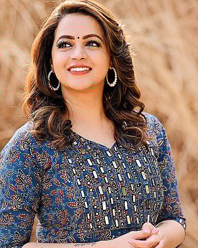 ஸ்டூடியோ  ரவுண்ட் அப்!