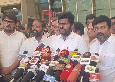 வெற்று விளம்பரங்களுக்கு வீண் செலவு; ஆசிரியர்களுக்கு ஊதியம் இல்லை! - அண்ணாமலை