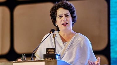 பிரியங்கா காந்தியின் வாகனத்தை மறித்த யூடியுபர் கைது!