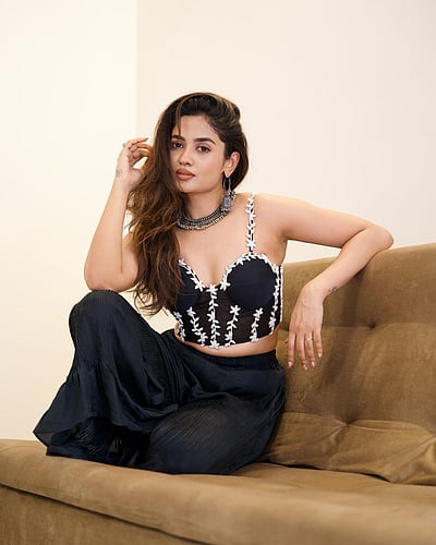 கோடைகால புயல்... தேஜுஅஸ்வினி!