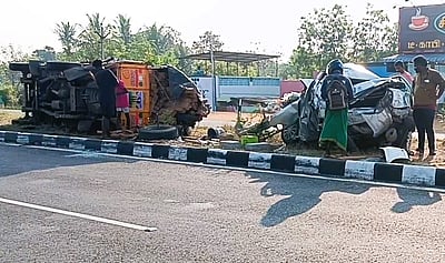 விராலிமலை - திருச்சி தேசிய நெடுஞ்சாலையில் ஆம்னி - கார் அடுத்தடுத்து மோதல்! 