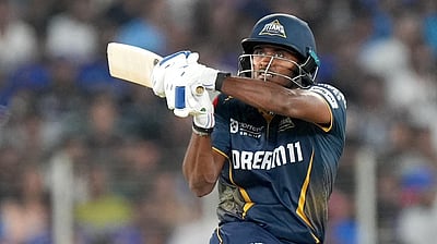 ஐபிஎல் தொடரில் அசத்தும் தமிழன்..! சாய் சுதர்சனுக்கு குவியும் பாராட்டுகள்! 