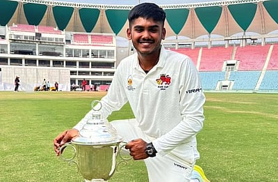 சிஎஸ்கே அணியில் விளையாட 17 வயது மும்பை வீரருக்கு அழைப்பு!