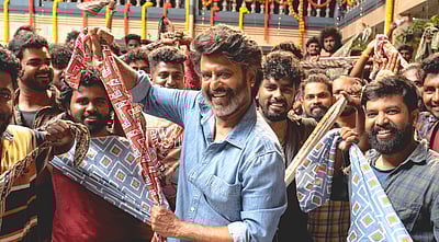 தேவா வாராரு... கூலி வெளியீட்டுத் தேதி!