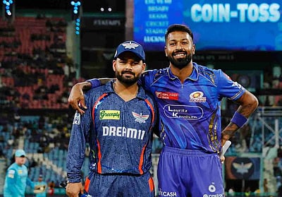 லக்னௌக்கு எதிராக மும்பை பந்துவீச்சு; அணியில் ரோஹித் சர்மா இல்லை!