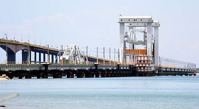 பொறியியல் துறை சாதனைக்கு மைல் கல்லாகும் பாம்பன் பாலம்! 