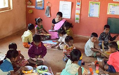 சூப்பர் அறிவிப்பு... அங்கன்வாடி பணியாளா், உதவியாளா்கள் பணியிடங்களுக்கு விண்ணப்பிக்கலாம்