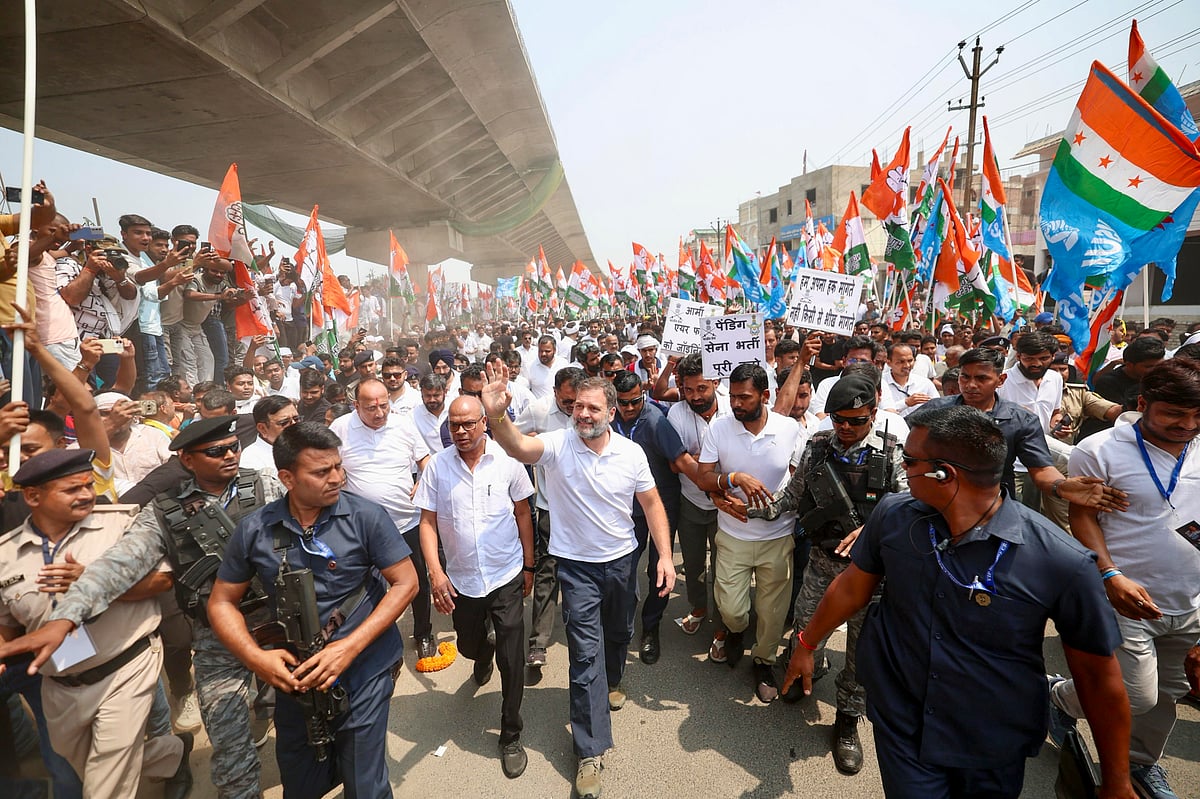 பிகாரில் ராகுல் தலைமையில் வெள்ளை டி-ஷர்ட் பேரணி