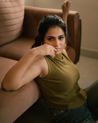 உன் நினைவில்... ரம்யா பாண்டியன்!