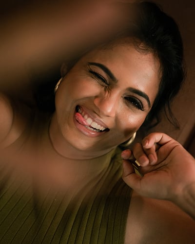 பாவனைகள் எத்தனை... ரம்யா பாண்டியன்!