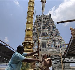 சென்னிமலை முருகன் கோயிலில்
இன்று தைப்பூச தேரோட்டம்