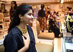 மாலை நிலவரப்படி தங்கம் விலை சவரனுக்கு ரூ.1,520 உயர்வு!