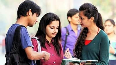 இந்திய மாணவர்களை அச்சுறுத்தும் டிரம்ப் அரசு!
