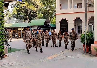 ராணுவ கட்டுப்பாட்டில் தில்லி நீதிமன்றம்: தஹாவூா் ராணா இன்று ஆஜர்!