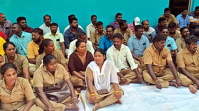 புதுச்சேரி போக்குவரத்து ஒப்பந்த பணியாளா்கள் வேலைநிறுத்தம் வாபஸ்