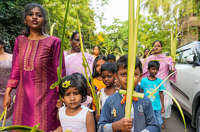 குருத்தோலை ஞாயிறு ஊர்வலம் - புகைப்படங்கள் 