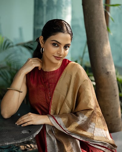 மலையாளத் தென்றல்... நிகிலா விமல்!