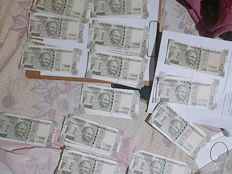 Fake currency notes