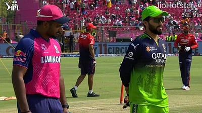 வெற்றிப்பாதைக்கு திரும்புமா பெங்களூரு? டாஸ் வென்று பந்துவீச்சு!