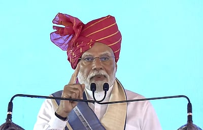 முஸ்லிம் சமூகத்தினரை தலைவராக அறிவிக்க
முடியுமா? காங்கிரஸுக்கு மோடி கேள்வி