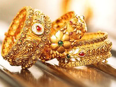 தங்கம் விலை நிலவரம்: பவுனுக்கு ரூ.70,000-க்கும் கீழ் குறைந்தது!