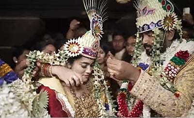 இருட்டுக்கடை அல்வா உரிமையாளர் மகள் கொடுத்திருக்கும்  வரதட்சணைப் புகார்! பின்னணி என்ன?