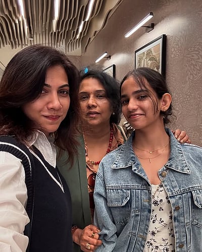 மடோனா செபாஸ்டியனின் லேட்டஸ்ட் க்ளிக்!