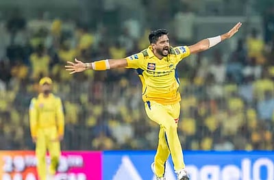 அதிக டாட் பந்துகள்: எதிரணிகளைத் திணறடிக்கும் கலீல் அகமது!