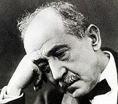 நாடு கடத்தலுக்கு ஆளான பொற்கால கவிஞர் அகமது ஷாக்கி! கவிதைதான் குற்றம் - 25