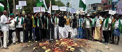 தா்பூசணி விவசாயிகளுக்கு 
நஷ்ட ஈடு வழங்க வலியுறுத்தல்