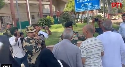 அட்டாரி-வாகா எல்லை மூடல்.. நாடு திரும்பும் பாகிஸ்தானியர்கள்