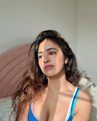 கண்களும் காவியமும்... சோபிதா ராணா!