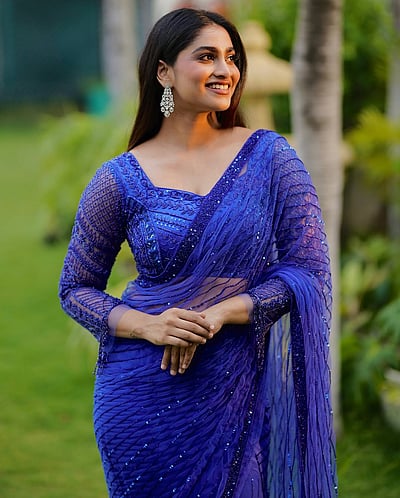 காதல் குறுங்கதை... ஷிவானி நாராயணன்!