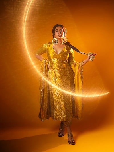 பொன்னொன்று... துஷாரா விஜயன்!