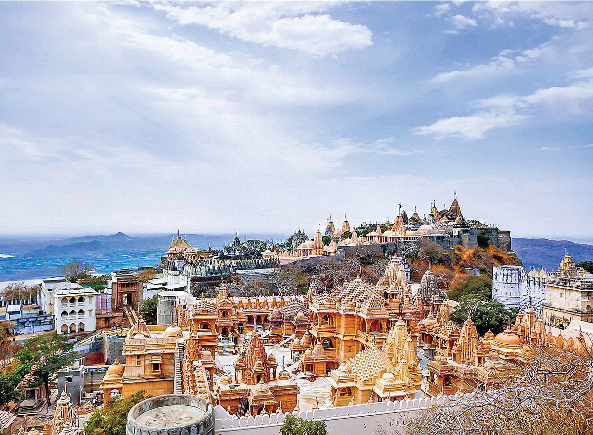 ஒரே மலையில் 3,500 ஆலயங்கள்..