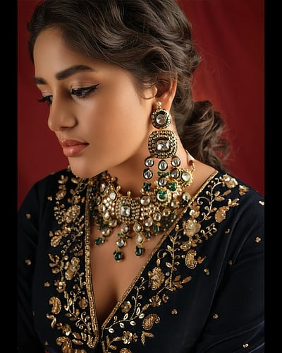 சித்தன்னவாசல் ஓவியம்... தீப்ஷிகா!