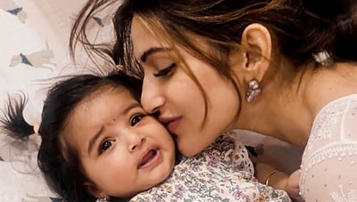 மூன்றாவது குழந்தையைத் தத்தெடுத்த ஸ்ரீலீலா!