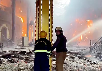 சீன உணவகத்தில் தீ விபத்து: 22 பேர் பலி!