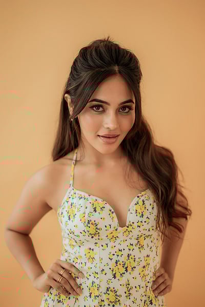 காட்டு மல்லி... பவானி ஸ்ரீ!