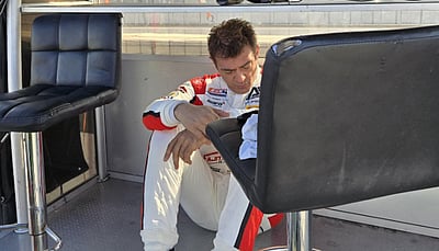 சூப்பர் ஸ்டாரா? அஜித் அளித்த பதில்!