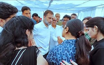 பஹல்காம் தாக்குதலில் பலியானவர்களுக்கு தியாகி அந்தஸ்து: ராகுல் கோரிக்கை