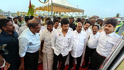 திருவள்ளூர்-ஸ்ரீபெரும்புதூர் ஆறுவழிச் சாலை பணி: துணை முதல்வர் உதயநிதி தொடங்கி வைத்தார்