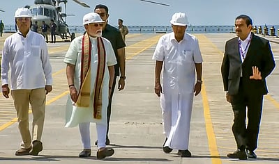 விழிஞ்ஞம் துறைமுகம் பொருளாதார நிலைத்தன்மையைக் கொண்டுவரும்: பிரதமர் மோடி
