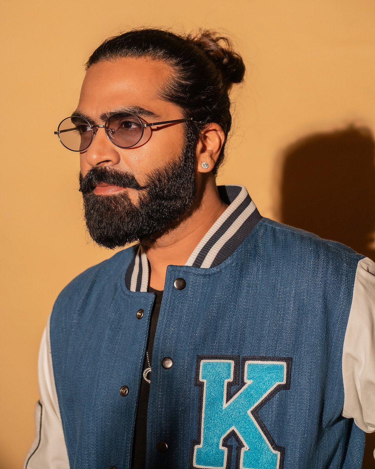 சிலம்பரசன் ஆல்பம்!