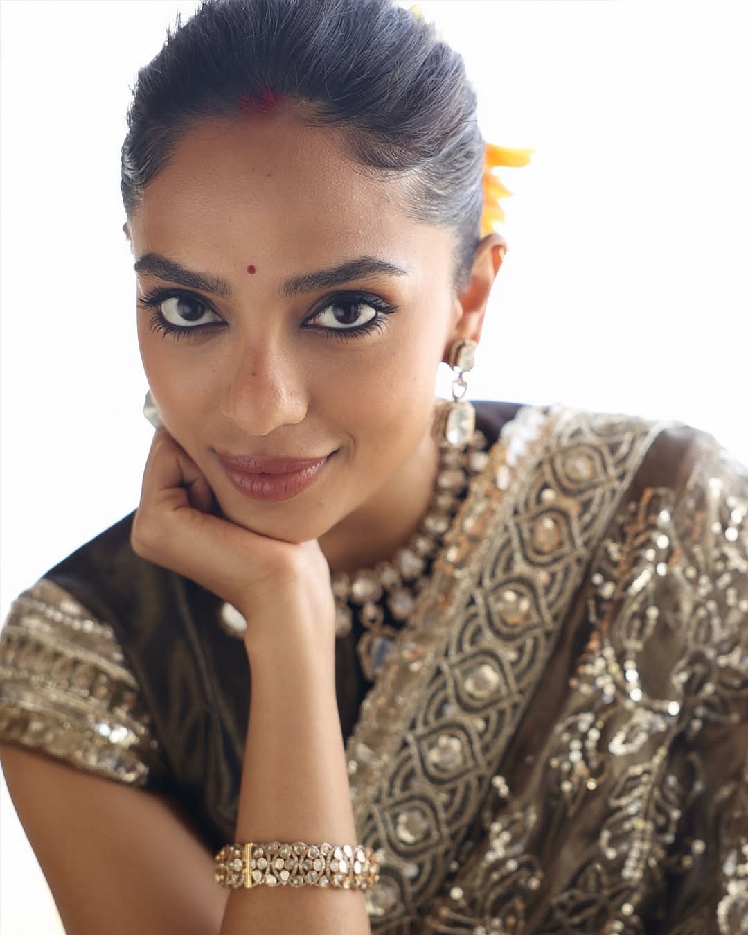 சோபிதா துலிபாலா ஆல்பம்!